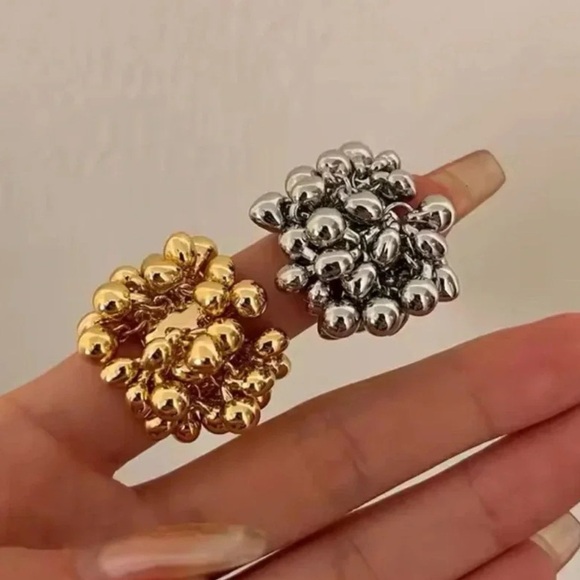 Anthropologie Gold Fringe Ring - Picture 1 of 15